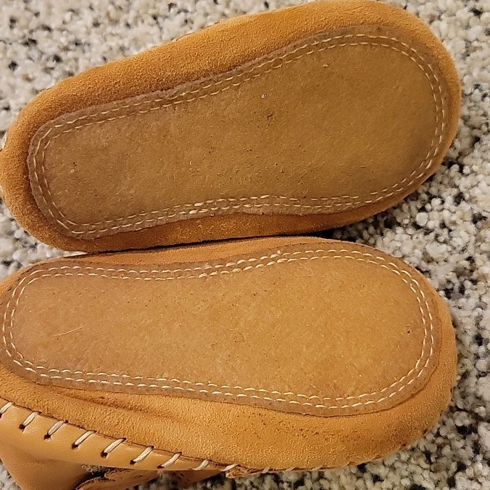 Easy Peasy Nwot Toddler Shoes Moccasins Leather 20/21 Sz 5?